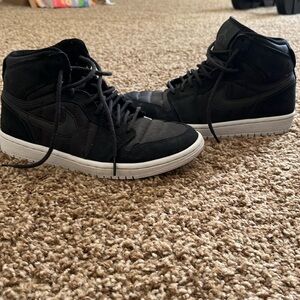 Nike Air Jordan’s size 7 black
